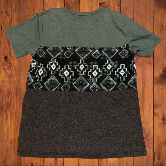 Native American Indigenous Print Aztec Shirt Forest Green On The Byas American - Picture 4 of 4